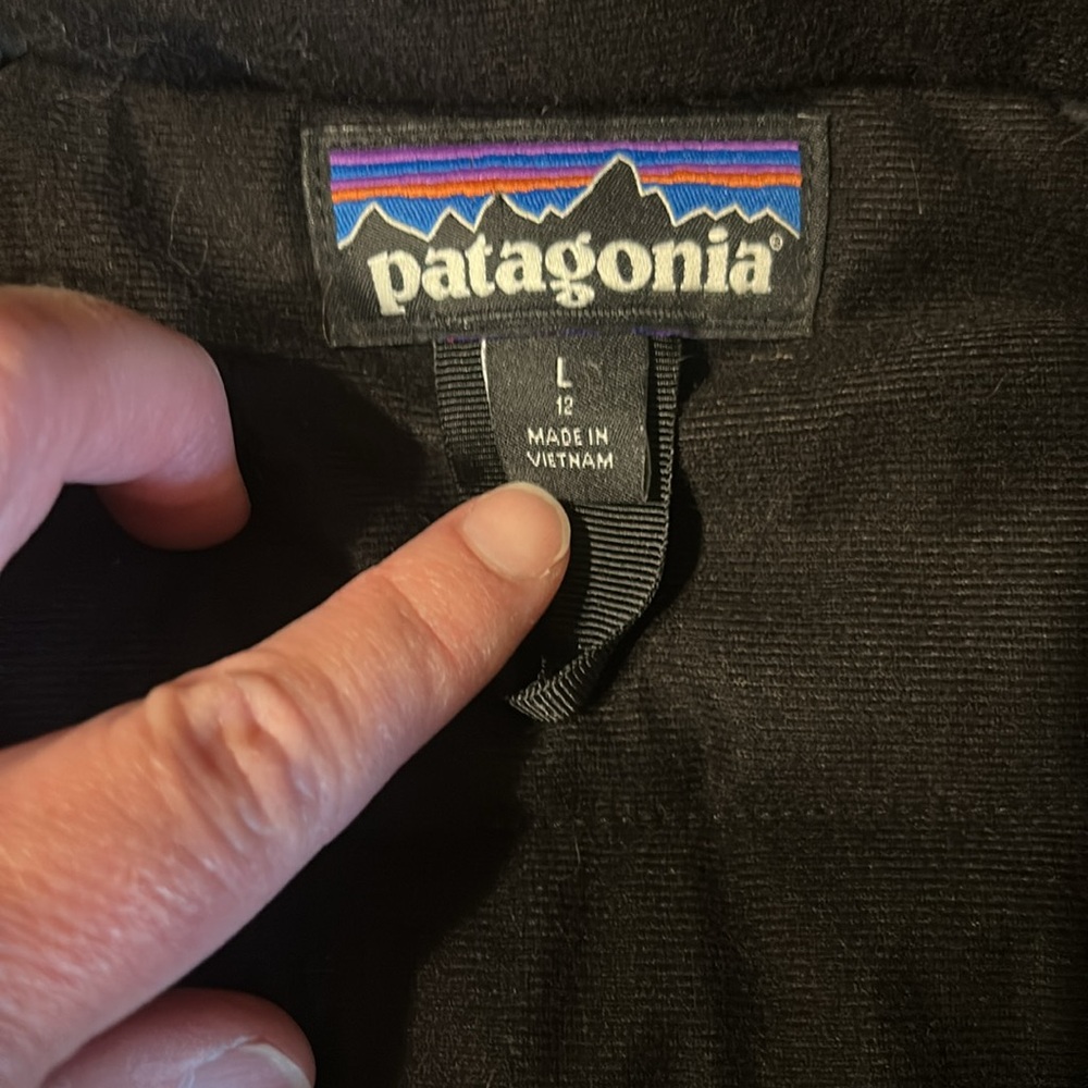 Patagonia Snow Jacket Youth XL 12 Green Camo Hooded Insulated - Picture 3 of 6